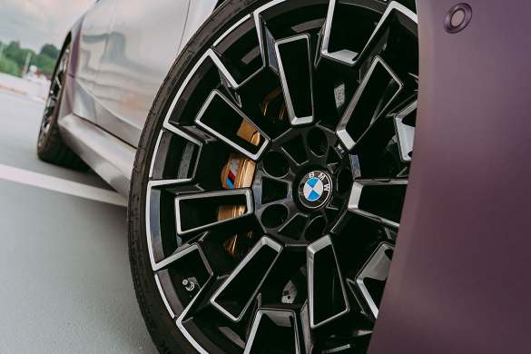 Elektryzująca moc M.